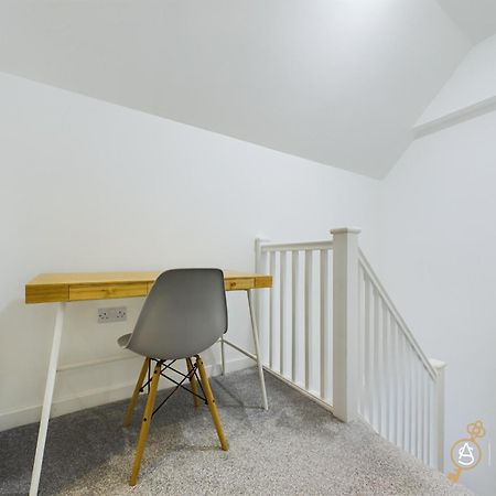 Modern Commercial Street Maisonette Lerwick Eksteriør billede